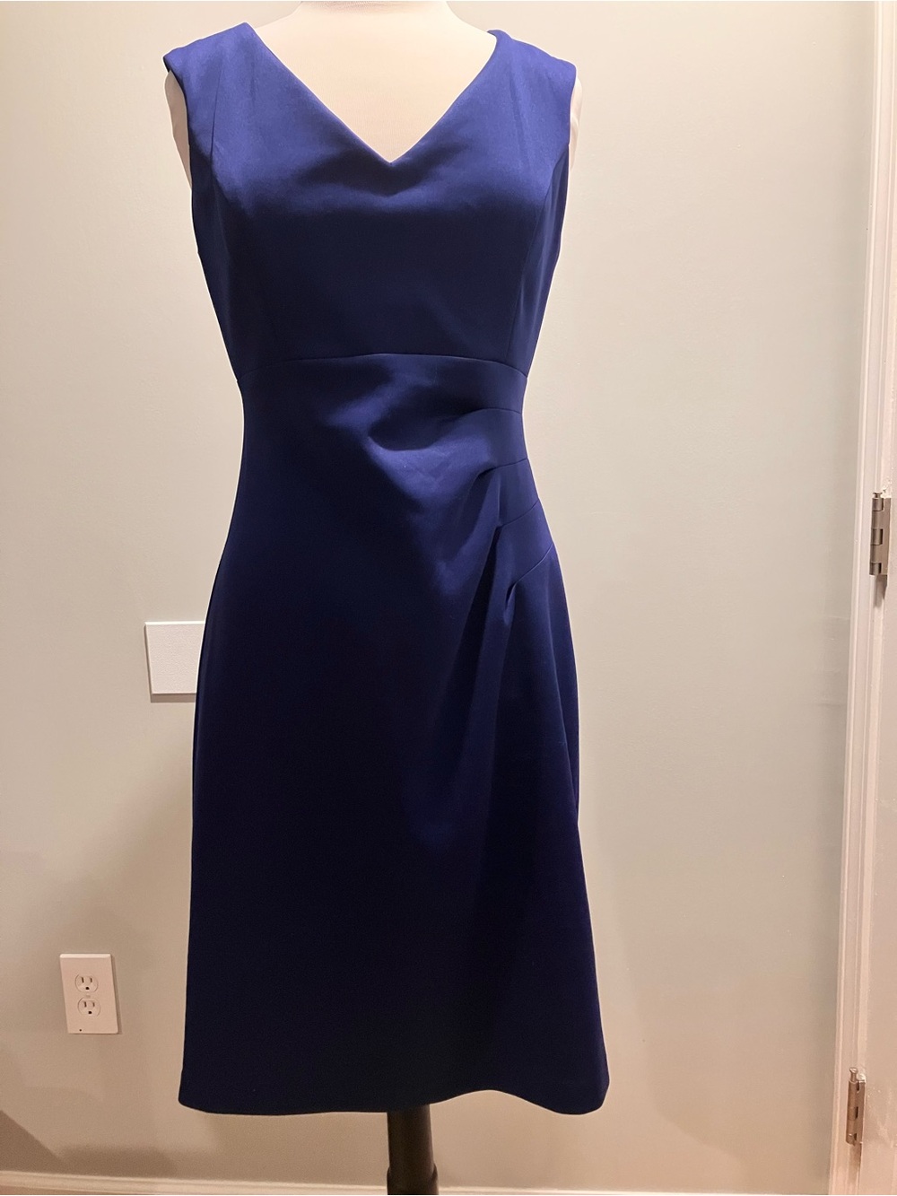 dressbarn Sleeveless V-Neck Midi Dress in Royal Blue